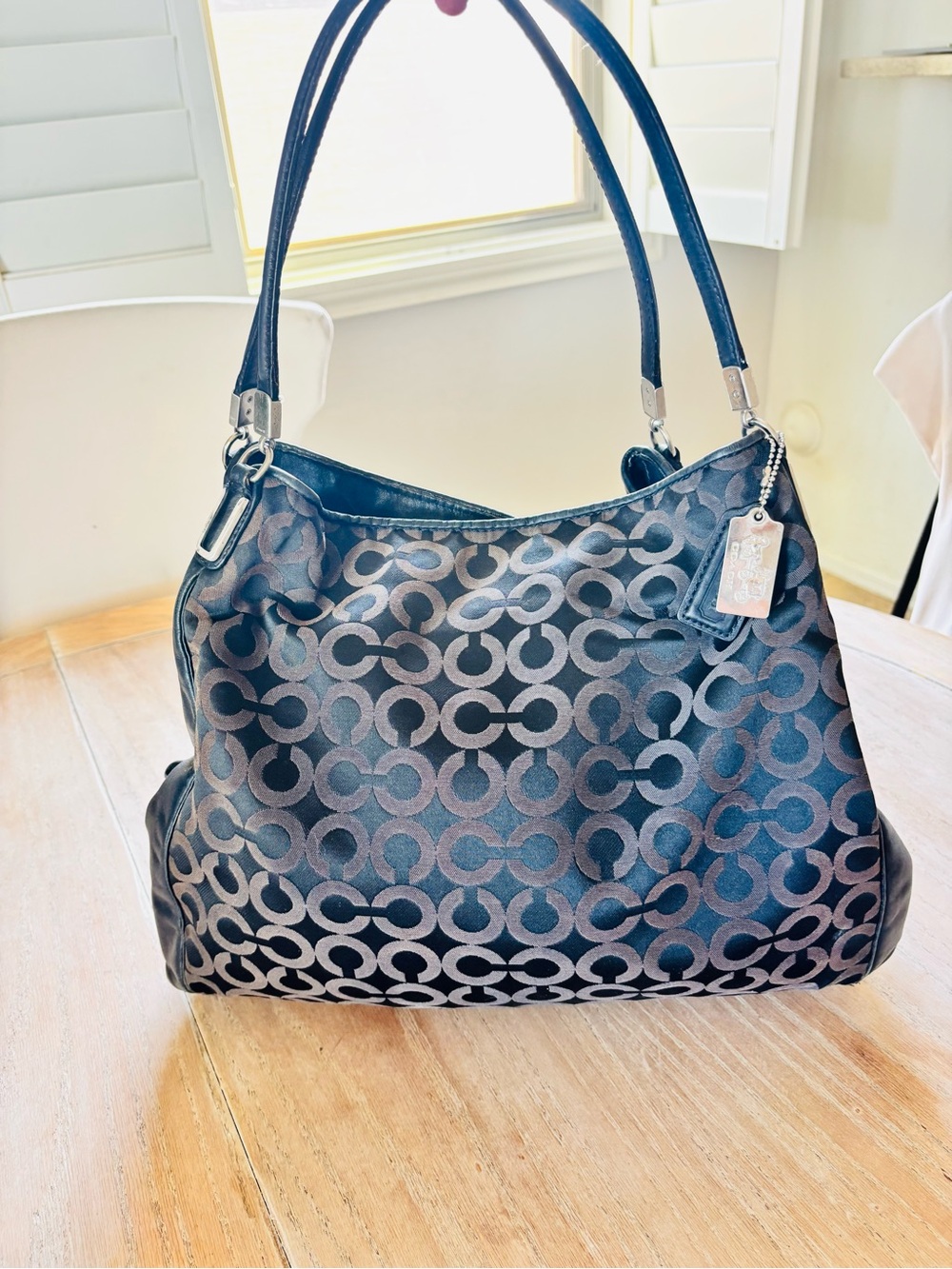 Coach Madison Black Phoebe Op Art Signature Hobo Bag EUC - Picture 16 of 16